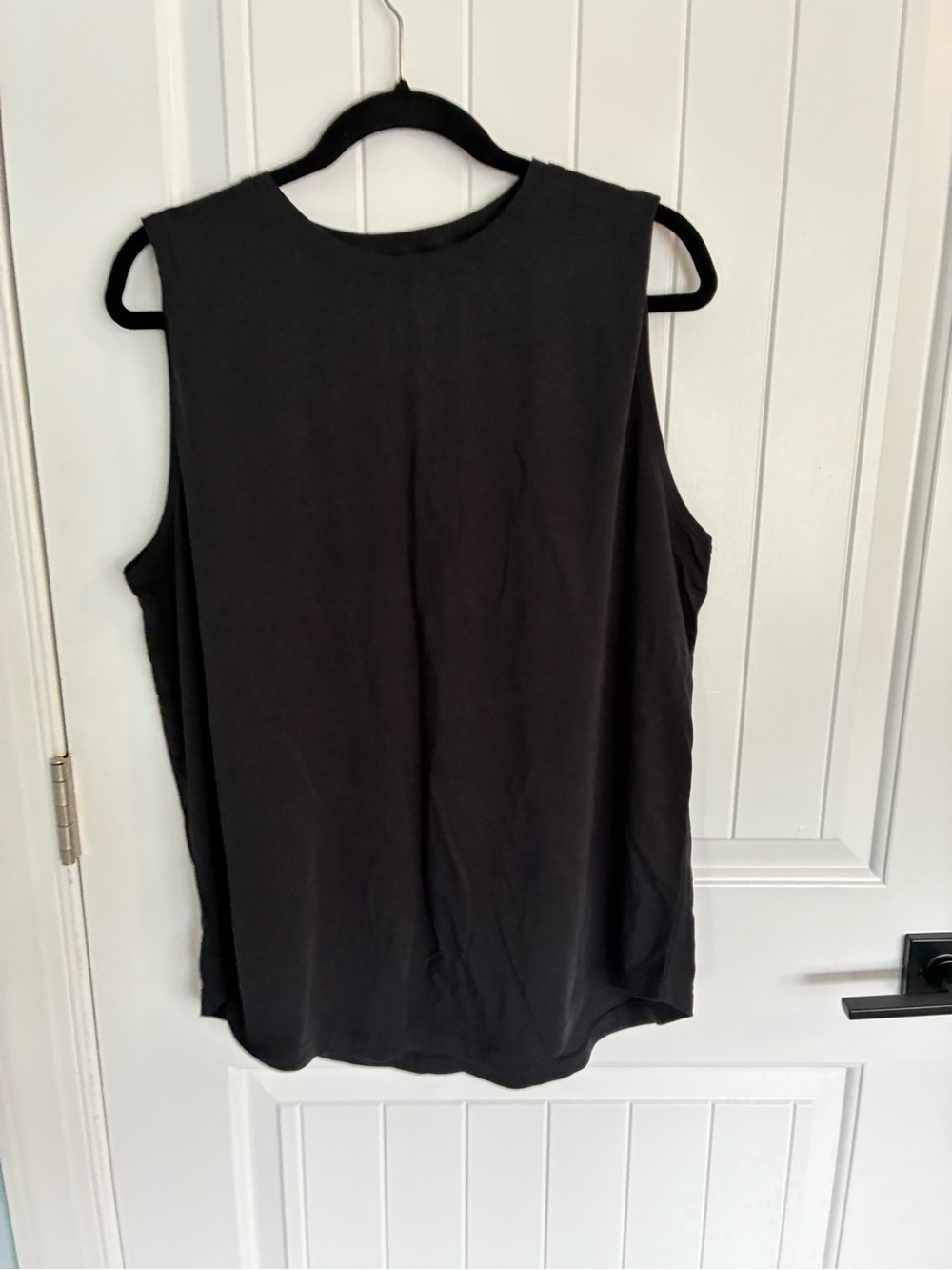 Sleeveless Black Women's Tank Top Athletic